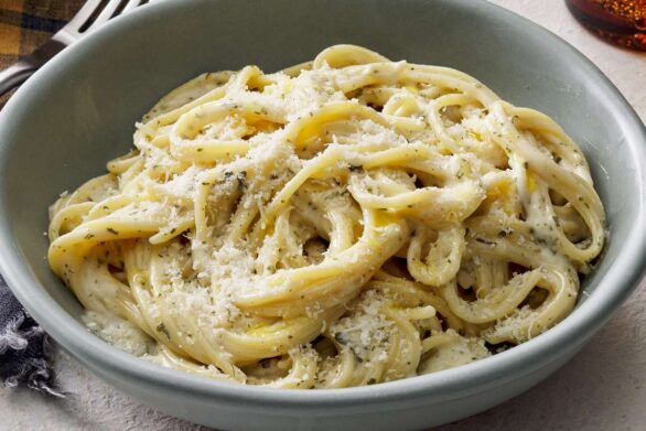 Velvety Alfredo: The Perfect Creamy Pasta Sauce